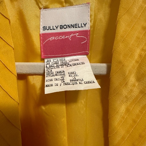 Jacket - Picture 4 of 6